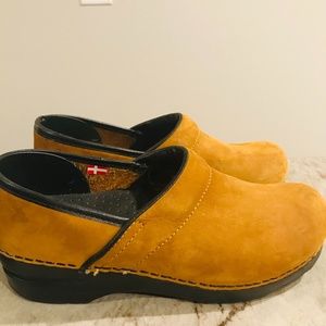 Suede Sanita clogs